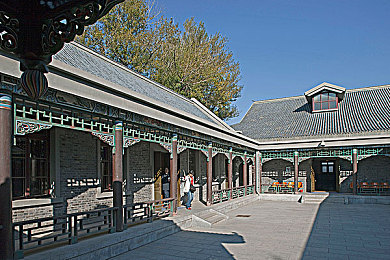 腹肌自慰浴室Chinese男男：《都市极速传说》玩家创意走红，硬核车手与镜面超跑引爆改装新风潮-2