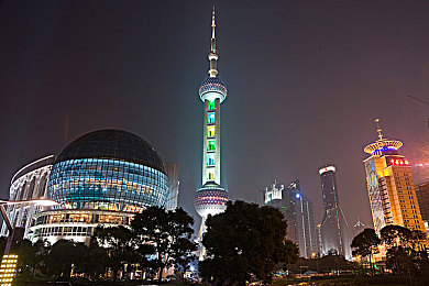 2023年黄色软件网站大全：2023赛车游戏顶尖资源站全解析，揭秘玩家必备模组与攻略-2