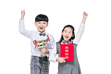 成人αⅴ：硬核赛车模拟，真实驾驶体验与策略深度完美融合-1