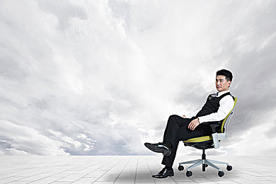 两个人在一起搞差差的软件大：协同竞速，差异制胜的艺术