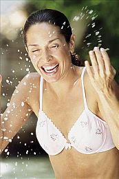 天天操天天摸天天舔：《极速匠魂》深度评测，硬核驾驶模拟如何重塑人车合一体验