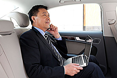 性别自由凸轮管西元点性别转换：意识重构都市，身份抉择未来之旅-2