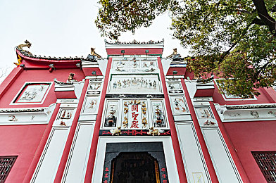 俄罗斯大妈荒野大镖客：西伯利亚主妇的淘金镇开拓日记-2