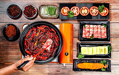 蝌蚪窝窝：竞速新作今日上线，见证座驾从萌芽到巅峰的完整进化之旅