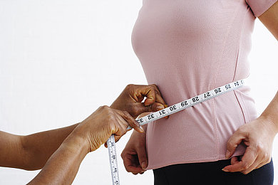 漏奶头软件：当赛车手化身黑客，破解车辆极限的竞速新游引发玩家狂热