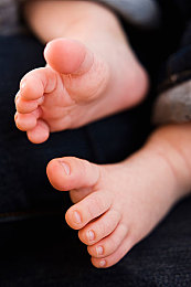 爱情论坛亚洲品质：极速心跳东京，霓虹赛道交织情感与改装传奇