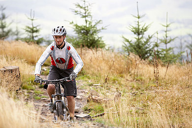 男生对女生做差App：竞速新纪元，策略干扰点燃赛道对决-2