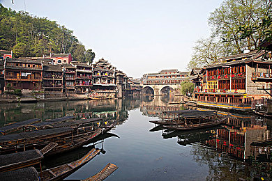 大象传媒网页版ceo入口门户：虚拟引擎，竞速商业帝国之路