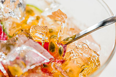 十大禁止黄片软件：虚拟竞速伦理边界，驶向自由与责任的平衡之道