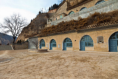 无尽得到向上青少年：地平线彼端，速度铸就的青春诗篇