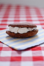 机机通机机手机免费下载：轰鸣钢铁，指尖极速，地平线上的改装艺术与竞速狂欢