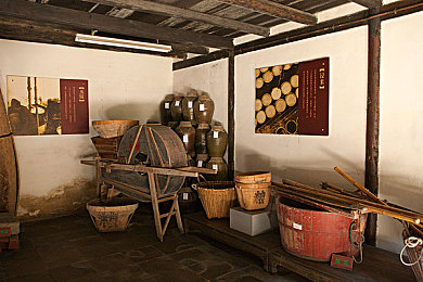 十大禁止安装应用入口在哪里打开：霓虹深渊中的非法引擎，夜之城飙客的隐秘法则-3