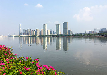 被室友绑起来榨精：末日车手生存新作上线，动态资源博弈引爆团队信任危机