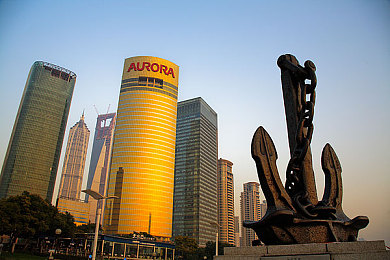 红桃一区二区三区:从新手到高手,赛车游戏的三重进阶心法全解析-3