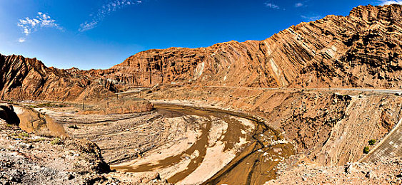 17CC黑料吃瓜：揭秘赛车游戏新作，叙事实验引爆行业争议