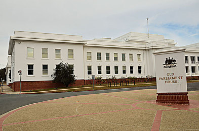 激烈打扑克：卡牌策略与极速狂飙全新融合，动态赛道上的心理攻防战今日揭秘