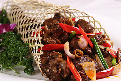 男女打扑克软件：心绪牌局，宿命交锋，策略与羁绊的卡牌叙事诗