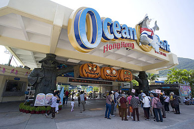 女生和男生一起擦擦擦：极速搭档双人竞速，默契协作挑战赛道极限-2