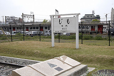 国产成人福利AV：华夏极速幻想，虚拟赛道上的真实驾驭之旅-2