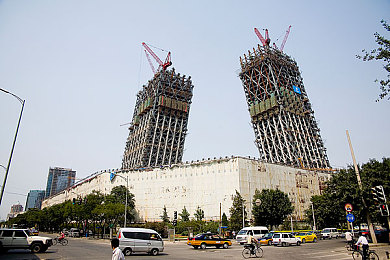 137137大但人文艺术大结局剧情解析：记忆考古学家揭示文明救赎真结局，情感定制时代迎来终极抉择