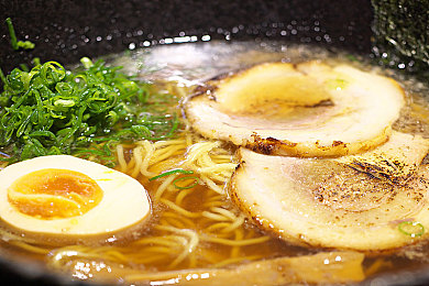 哈哈漫画免费登录页面在线观看：漫画极速狂飙开启二次元赛道，免费登录畅享手绘竞速之旅-2