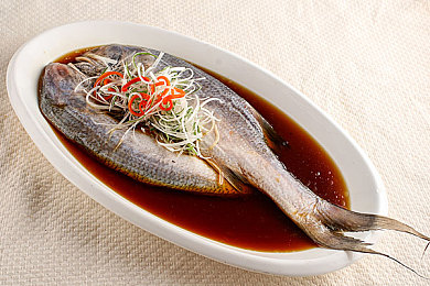 红桃38.47~18隐藏人口：数据迷雾中的极速幻影，赛道传说与幽灵车手的秘密对决-3