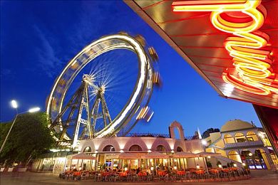 男人和女人一起差差差差：双星竞驰，异质协奏的极速诗篇-3