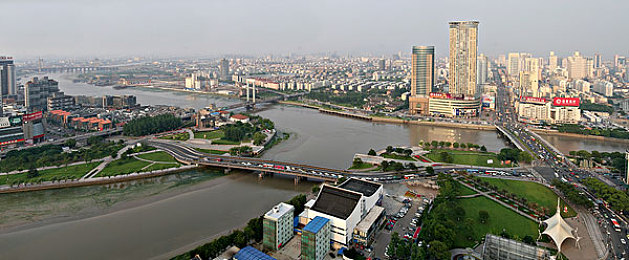 国产成人福利电影：国产竞速新作极速幻影正式上线，以顶尖光影与深度改装重塑驾驶艺术-2