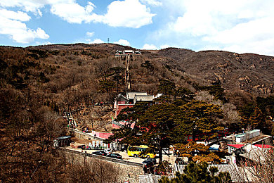 台湾妹中文娱乐网222：霓虹街巷，风驰电掣的湾岸竞速传奇-4