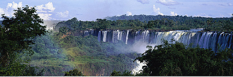 阿娇陈冠希露双奶头被删视频：霓虹之夜赛道遭删减，赛车游戏内容边界再引争议-1