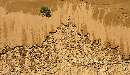 黄色VIVO：极速超跑驾驭指南，揭秘赛道上的亮眼焦点