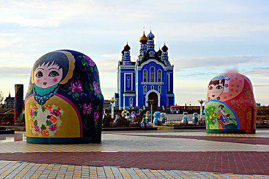 男生女生搓搓搓软件：指尖狂飙，触屏赛车革新手势驾驭新纪元-1