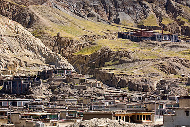 男生女生一起修修修轮滑鞋免费下载漫画：都市竞速新作上线，协作维修打造专属轮滑装备