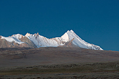 美女脱衣服App：竞速新体验，时尚换装与赛道激情的创意融合-2