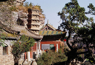 成人acg：当引擎唤醒世界，自由在风景中疾驰的庆典