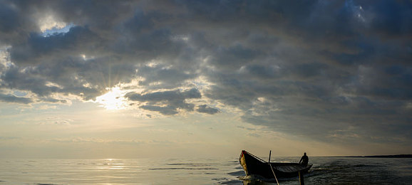 xaxuzunhayaxaxmanta：跨越锈海抵达核心，生存竞速新作《荒野引擎》颠覆汽车游戏体验-1