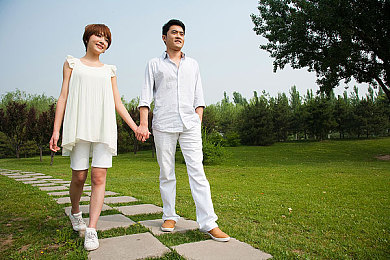 两个人看的WWW高清视频：并肩驰骋虚拟墨西哥，双人竞速共赏视觉奇观-1