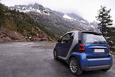 黄色app软件下载3.0.3：极速狂飙，赛道革命，全新物理引擎与自定义系统登场