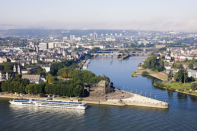 馒头型为何被称极品：复古美学引爆改装狂潮，虚拟车库中的永恒经典今日上线-2