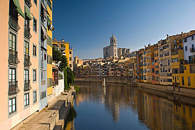 黄色进入：轰鸣时代的弯道哲学，墨西哥地平线上的马力驯服艺术