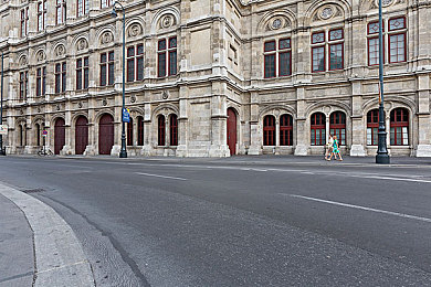 二区亚洲：东方极速，霓虹山道与高原的驾驶诗篇