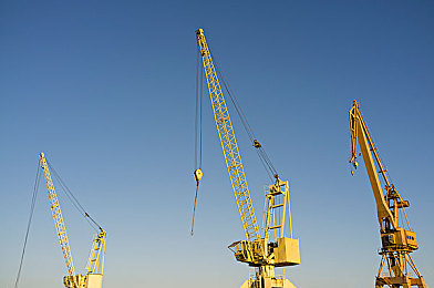三上悠亚番集：虚拟偶像竞速之旅，主题赛道视听盛宴-2