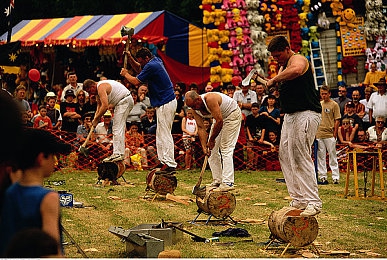 在线视频黄：疾速飞驰，黄金赛道上的视觉竞速盛宴-2