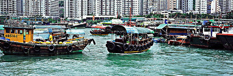 国产最新v片：极速幻境VR震撼登场，沉浸驾驶引领竞速新浪潮