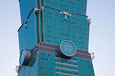 黄色下载2023：都市疾驰，像素霓虹中的速度使命-3