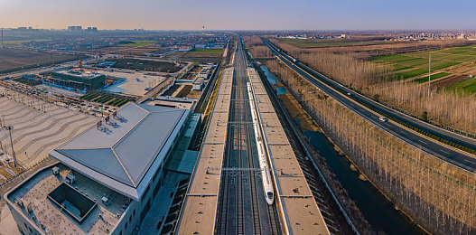 免费黄色软装：疾驰画布，地平线上的视觉竞速诗篇-1