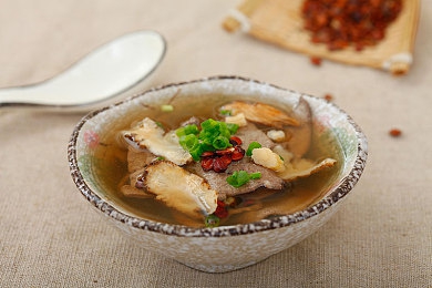 黄色电影软件下载0PP0：虚幻引擎5打造，电影级赛车新作《极速黄影》今日正式发售，解锁极致视觉竞速体验