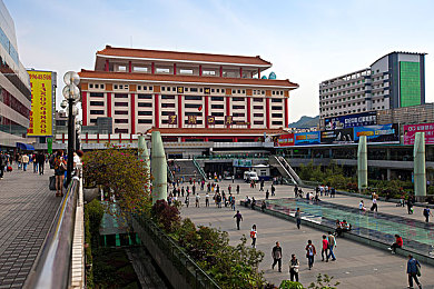 東京热app：都市竞速新作深度评测，东京夜幕下的极速对决今日引爆热潮