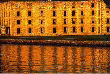 男人把困困放在女人的困困里：双车合体革新竞速体验，创新协作驾驶模式今日正式上线-2