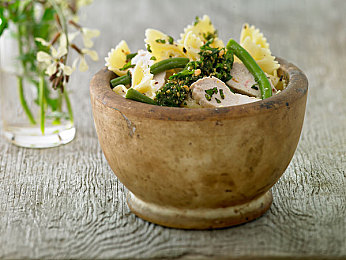 机机对机手机免费下载大全最新版：极速狂飙，都市霓虹下的改装对决盛宴